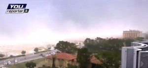 VIDEO YouTube - Rimini, tempesta di sabbia di Ferragosto