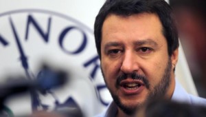 Salvini insulta Papa Francesco per voti ma perde la destra