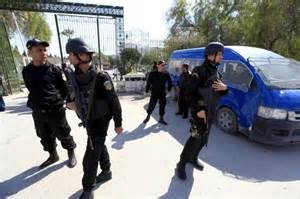 Poliziotti tunisini
