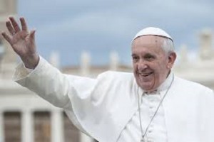 Papa Francesco: Ogni parrocchia ospiti famiglia di migranti