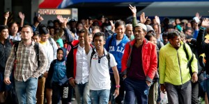 Profughi, 40mila andranno via dall'Italia
