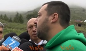 Salvini: "Latte in polvere? Merkel se lo infili nel..."