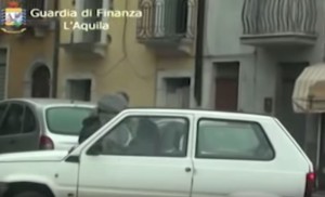 VIDEO YouTube Sulmona, timbrano e vanno al bar: 3 denunciati