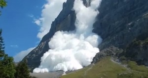 Svizzera, valanga enorme monte Werrehorn