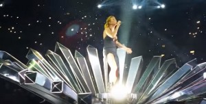 VIDEO YouTube. Ellie Goulding stecca agli Mtv Ema 2015