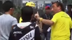 YOUTUBE Valentino Rossi fan club fa irruzione nel box Honda