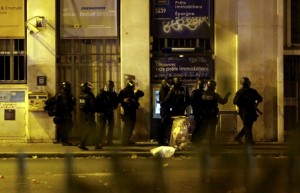 YOUTUBE Testimone Bataclan: "Terroristi sparavano su folla"