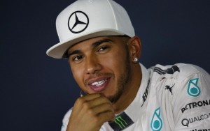 Hamilton attacca Schumacher: "Miei titoli puliti, i suoi..."