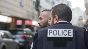 Marsiglia, sostenitori Isis accoltellano docente ebraico