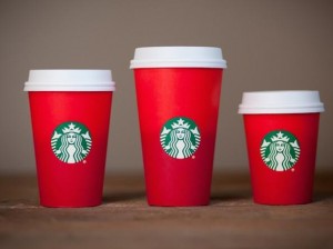 YOUTUBE Starbucks, bicchieri rossi per Natale ma...