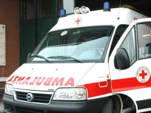 Padova, polvere pirica esplode: giovane ustionato al volto