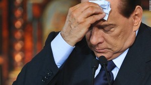 Berlusconi ricoverato a Milano: gli sostituiscono pacemaker