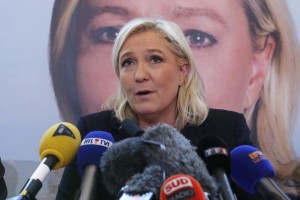 Francia, Marine Le Pen: "I socialisti spariranno"