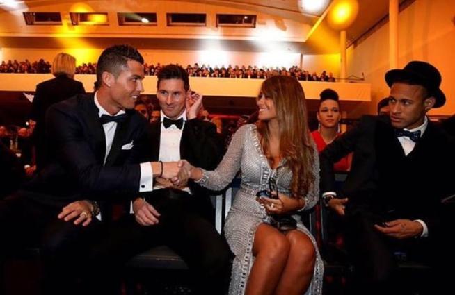 FOTO Cristiano Ronaldo con Antonella Roccuzzo, lady Messi...