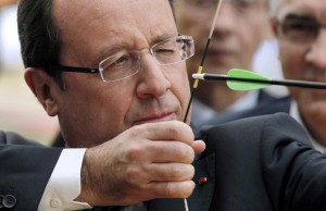 Hollande: "Francia in emergenza economica", allarme e annunci
