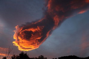 La "mano di Dio" spunta in cielo a Madeira FOTO 3