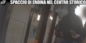 Le Iene: "Droga in centro a Prato". La Nazione replica...