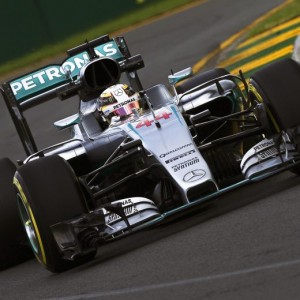 Formula 1: Gp Australia, griglia di partenza. Hamilton pole