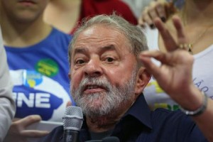 Brasile. Ex presidente Lula diventa ministro per evitare...