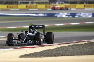 F1 Gp Cina: Rosberg pole, Raikkonen terzo, Hamilton ultimo