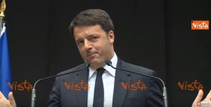 YouTube Matteo Renzi: "Ho mutande Intimissimi ma..."