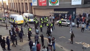 Londra, scontri al Carnevale di Luton: sei arresti 6