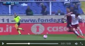 Genoa-Roma Izzo-El Shaarawy: video rigore negato giallorossi