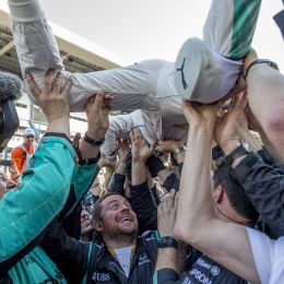 F1, Gp Russia: Rosberg è poker, 3° Raikkonen e Vettel ko