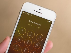 Isis, Bari come San Bernardino: iPhone indagato è bloccato