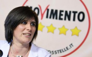 Torino, Chiara Appendino chiede le dimissioni di Francesco Profumo