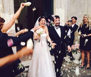 YOUTUBE Andrea Delogu sposa Francesco Montanari e canta Ambra