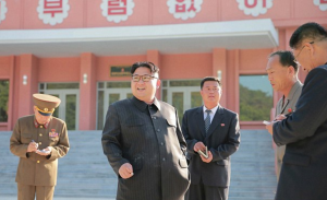 YOUTUBE Kim Jong-Un con sigaretta durante la campagna anti-fumo FOTO