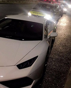"Polizia mi ha sequestrato Lamborghini e si è fatta i giri"