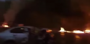 YOUTUBE Brasile, camion cisterna prende fuoco in autostrada: a fuoco 12 auto
