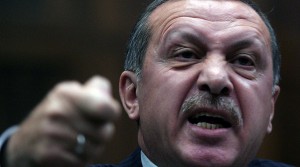 Turchia, purghe di Erdogan: sospesi 15200 insegnanti, via 1577 rettori...