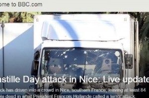 Attentato Nizza, camion killer crivellato di colpi FOTO. Sopra...