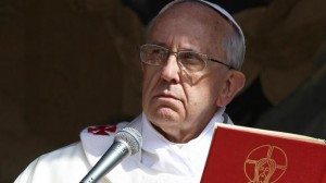Papa Francesco: "Monache di clausura non si perdano su Facebook"