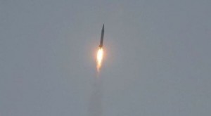 Corea del Nord, lanciati tre missili nel mar del Giappone