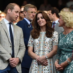 Kate Middleton e William, musi lunghi. Pare che Harry...