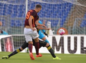 Roma-Fondi 4-0, video gol highlights: Dzeko - Szczesny show