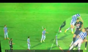 Pescara-Napoli, rigore concesso a Zielinski e poi tolto da arbitro Rocchi VIDEO