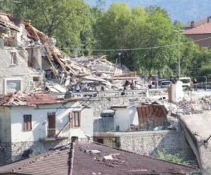 Terremoto Centro Italia, "8 fabbricati su 10 in zone a rischio non avrebbero retto"