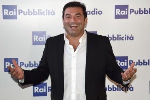 Radio2, Carlo Conti cancella il programma di Max Giusti
