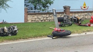 Ortona: Massimo Macrini muore in incidente, moto contro tir
