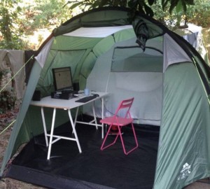 Londra, proposta Airbnb: "Un posto in tenda a 800 euro al mese"