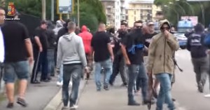 VIDEO YOUTUBE Scontri ultras Pisa-Brescia, polizia diffonde immagini
