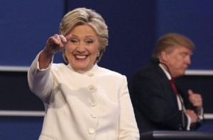 Hillary Clinton vince ultimo duello. Trump: "Elezioni Usa 2016 truccate"