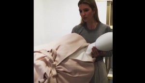YOUTUBE Ivanka Trump come un manichino: la Mannequin Challenge