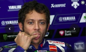 MotoGp, test Valencia: Jorge Lorenzo bene. Valentino Rossi primo, ma cade; ok Andrea Iannone