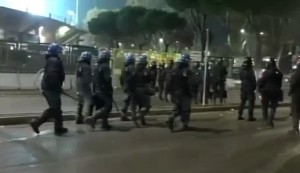 Atalanta-Roma, scontri tra tifosi giallorossi e polizia